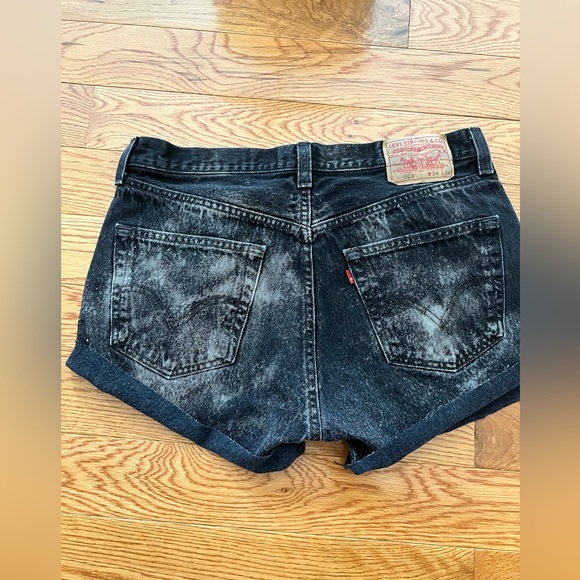 Levi shorts - Picture 7 of 8